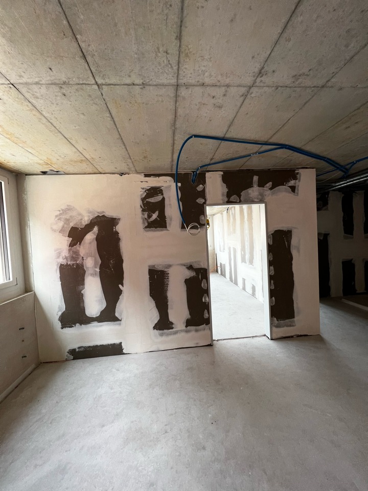 Trennwände und Türsysteme